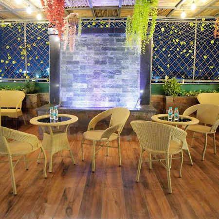 Hotel Haris Mg Road Gurugram Gurgaon Exterior foto