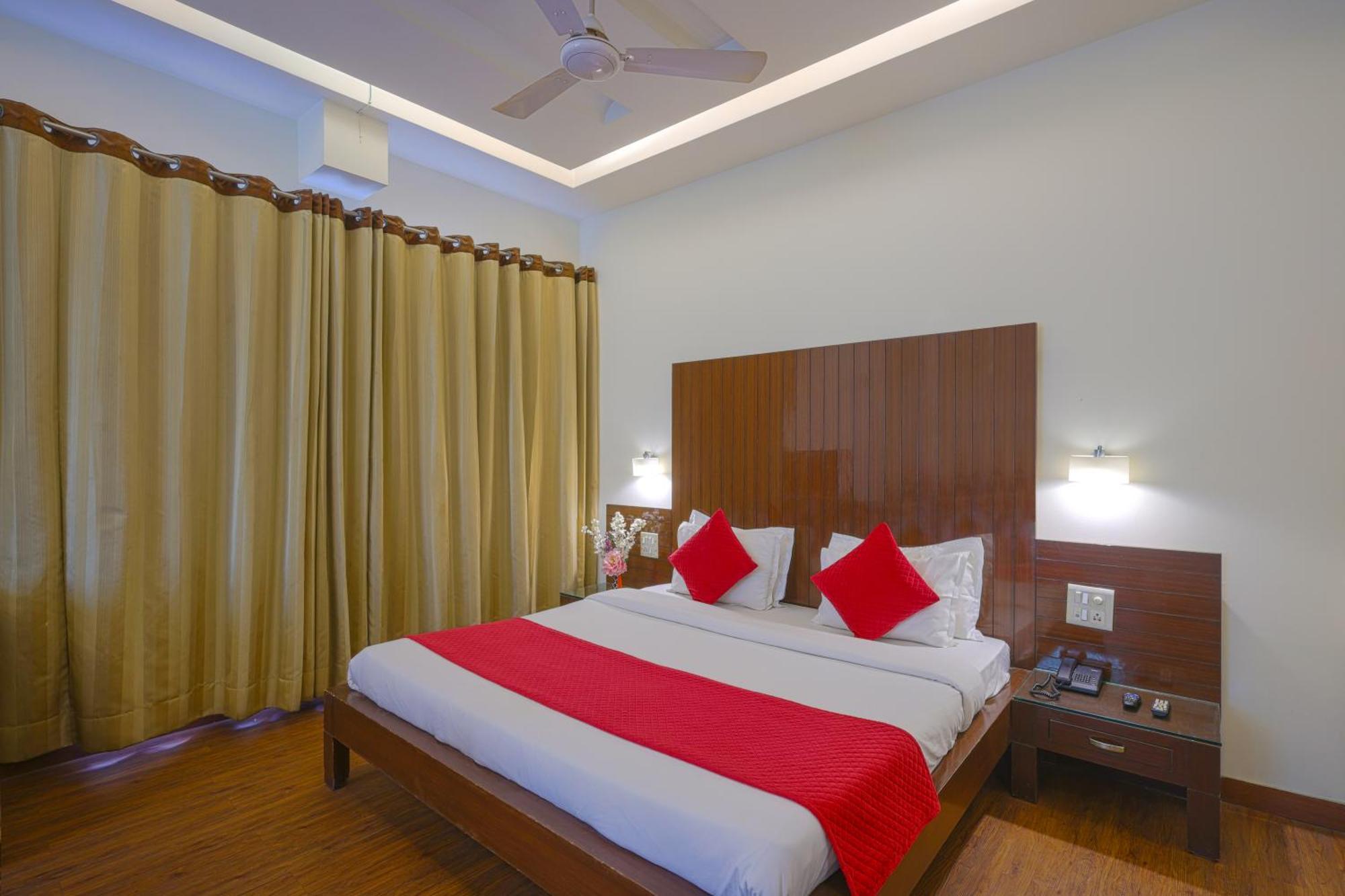 Hotel Haris Mg Road Gurugram Gurgaon Exterior foto