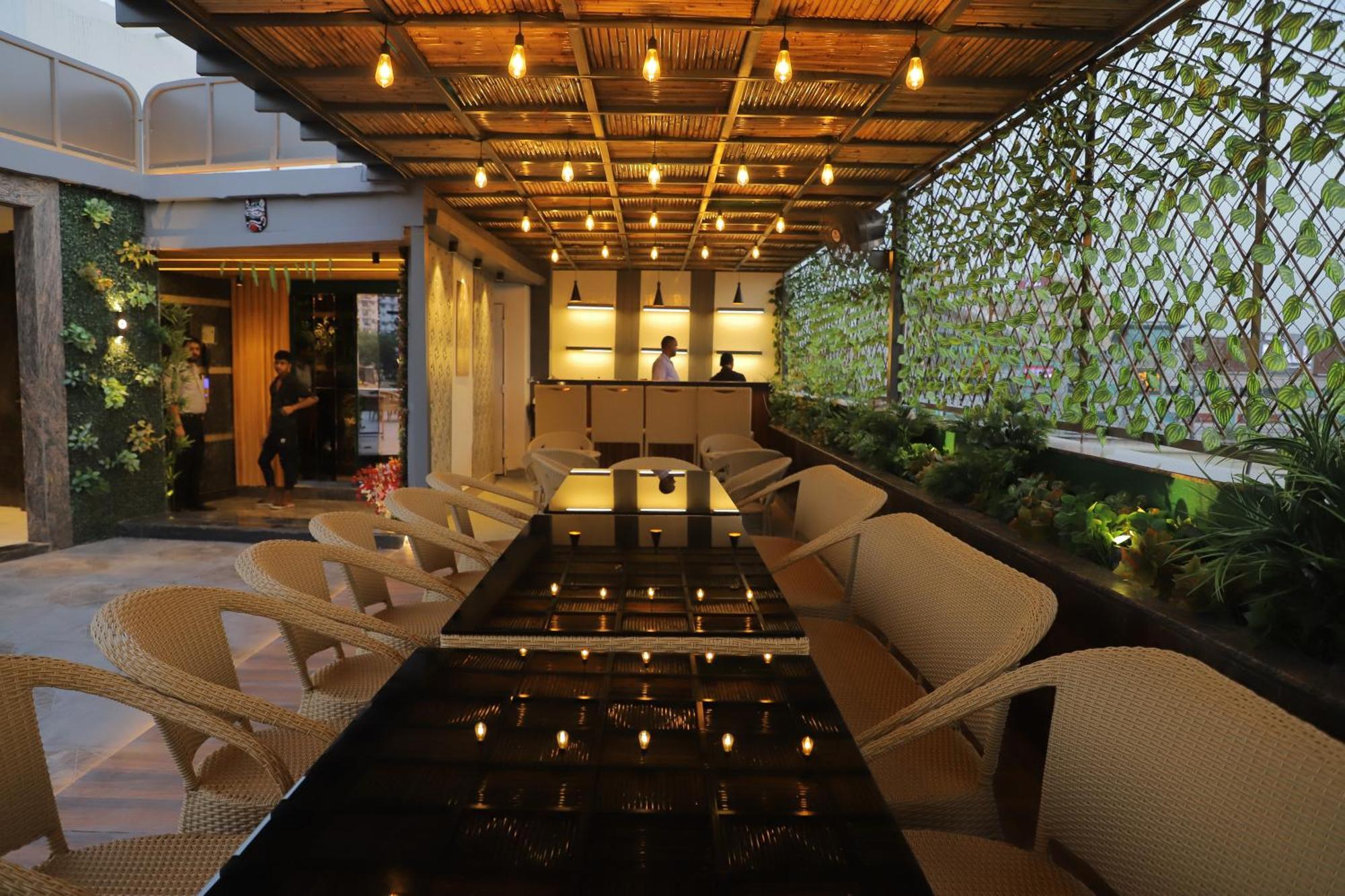 Hotel Haris Mg Road Gurugram Gurgaon Exterior foto