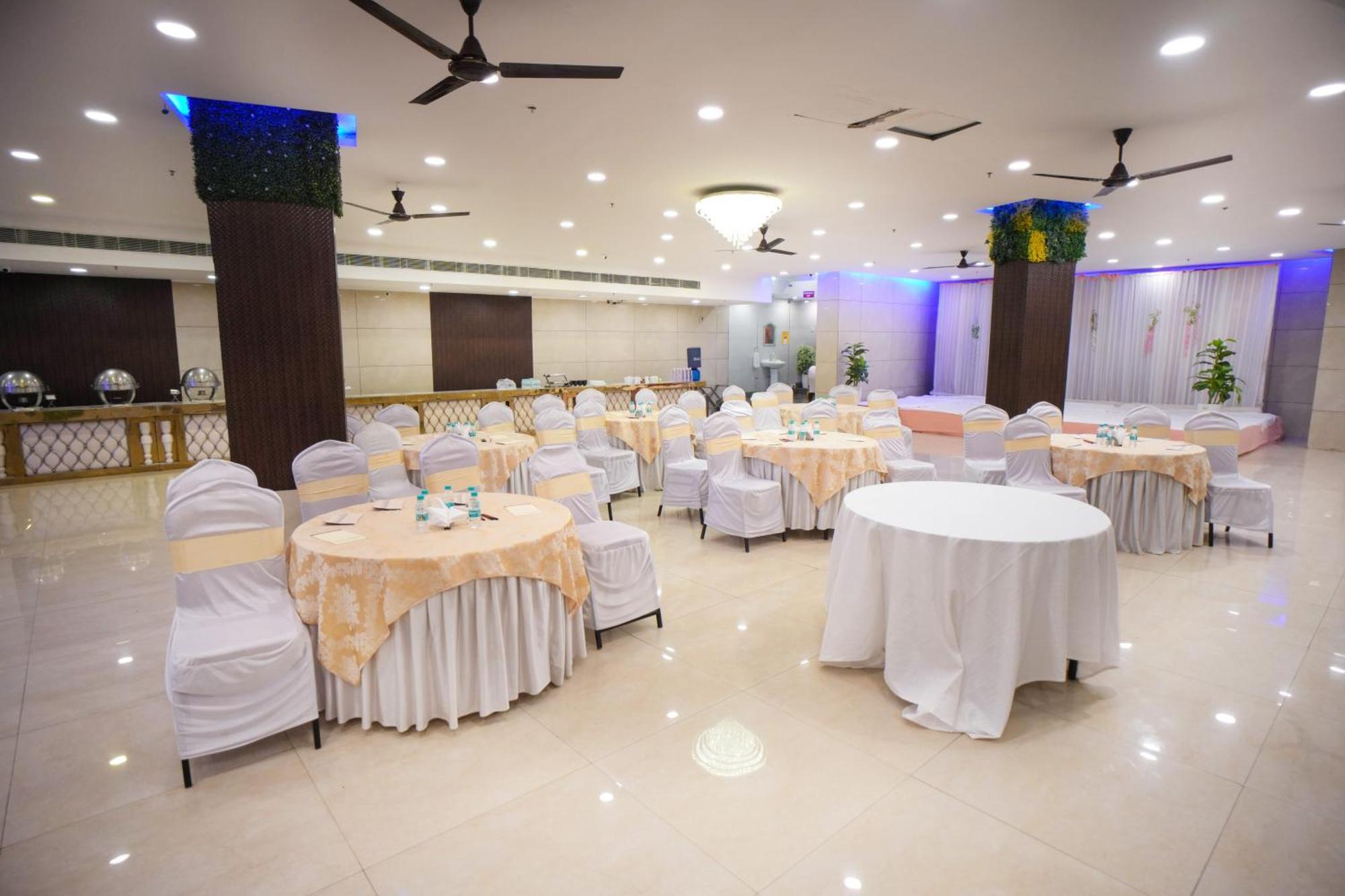 Hotel Haris Mg Road Gurugram Gurgaon Exterior foto